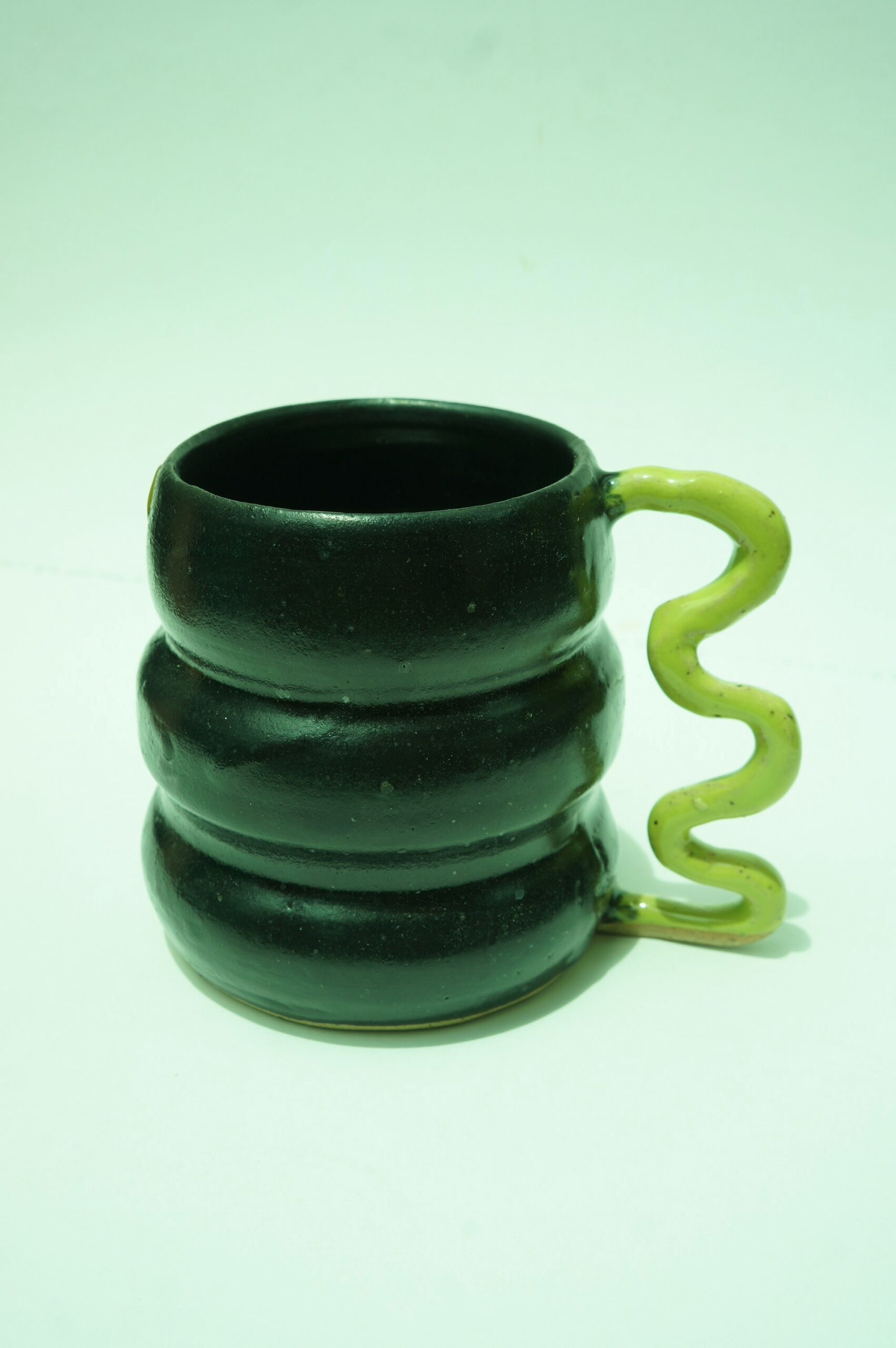 Black & chartreuse wavy mug