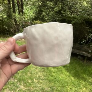Porcelain pinch mug